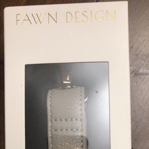 Grey fawn design stroller clips